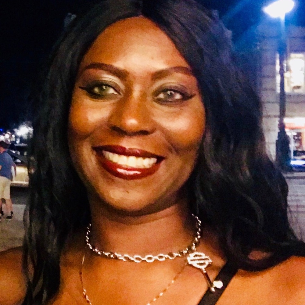 Meet your Posher, Micole